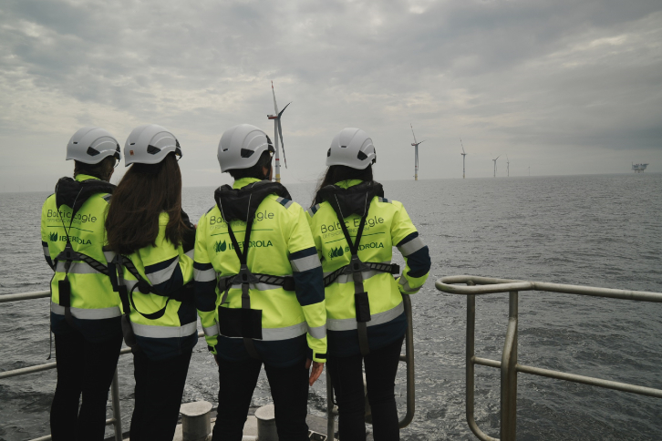 Iberdrola finaliza junto a Masdar la instalación de los aerogeneradores del parque eólico offhore Baltic Eagle de 476 MW