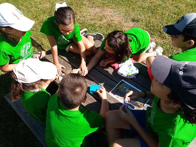 Comienza nuevo curso académico de ‘Aulas LIBERA’: educación ambiental para luchar contra la basuraleza y conectar con la Naturaleza