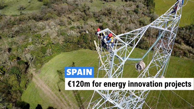 El Banco Europeo de Inversiones e Iberdrola firman un préstamo de 120 millones de euros para el desarrollo de proyectos de innovación energética en España