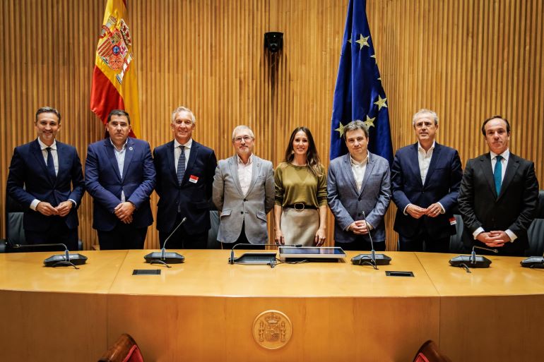  Ecovidrio celebra un acto conmemorativo del segundo aniversario de la Ley de Residuos en el Congreso de los Diputados 