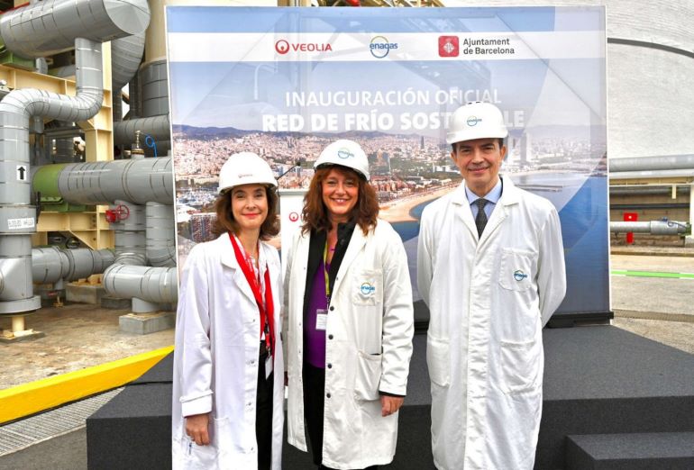 Veolia, Enagás y el Ayuntamiento de Barcelona inauguran la primera red urbana de recuperación de frío sostenible de una terminal de GNL